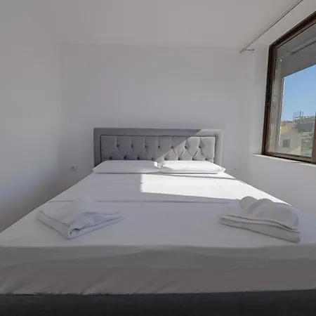 Apartment Koloseo Rezidence *