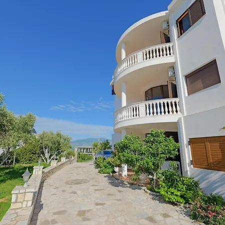Koloseo Rezidence Apartment *